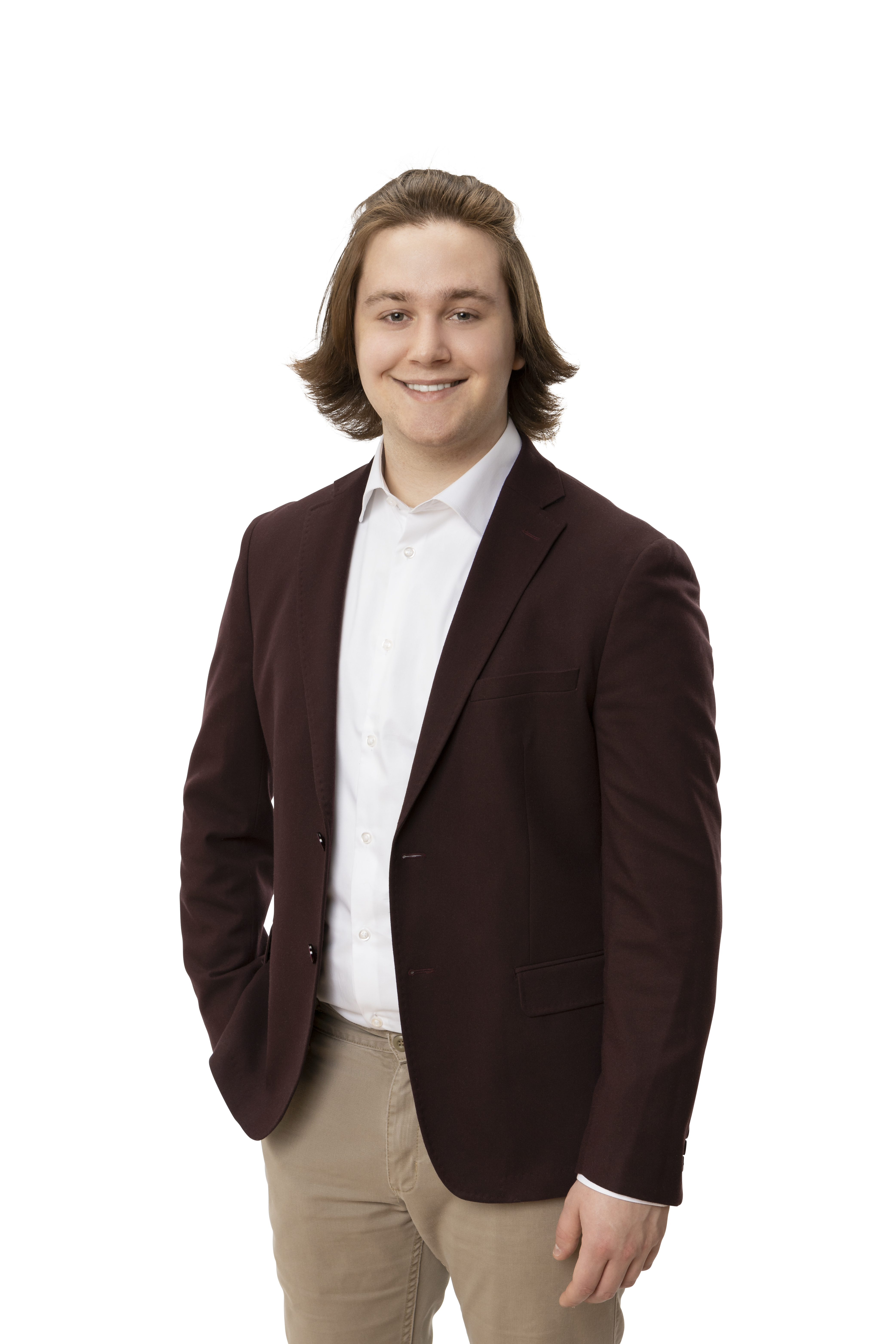 Portrait corporatif sur fond blanc, veston bourgogne
